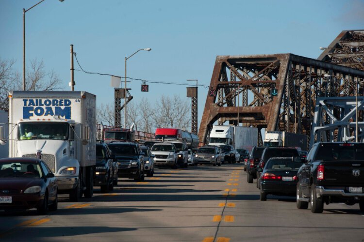 With the Brent Spence closed, traffic is backing up on the Clay Wade Bailey and other bridges.