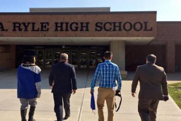 Thomas More College acceptance team visits Ryle High School in Union