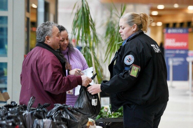 At airports across the country, TSA employees are providing necessities to unemployed colleagues. 